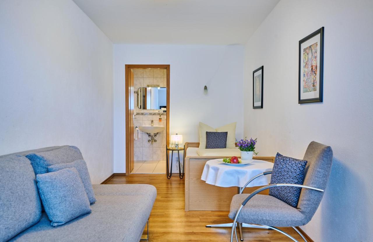 Hotel Restaurant Zum Goldenen Anker Mit Hallenbad & Wellnessbereich Windorf  المظهر الخارجي الصورة