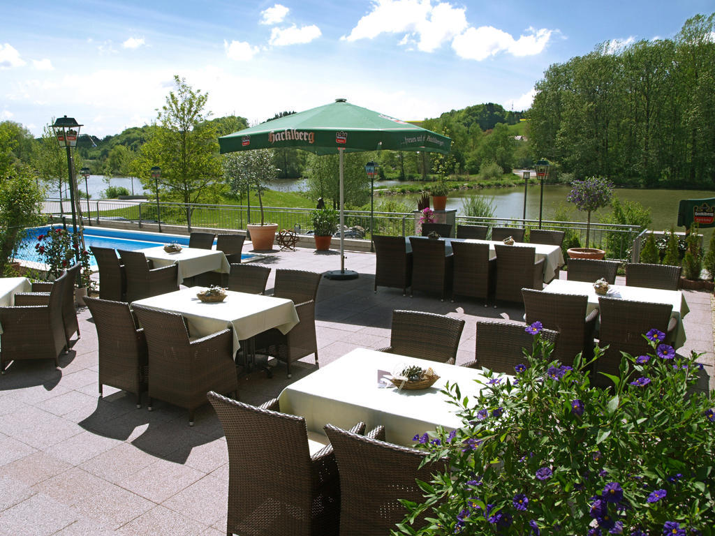 Hotel Restaurant Zum Goldenen Anker Mit Hallenbad & Wellnessbereich Windorf  الغرفة الصورة